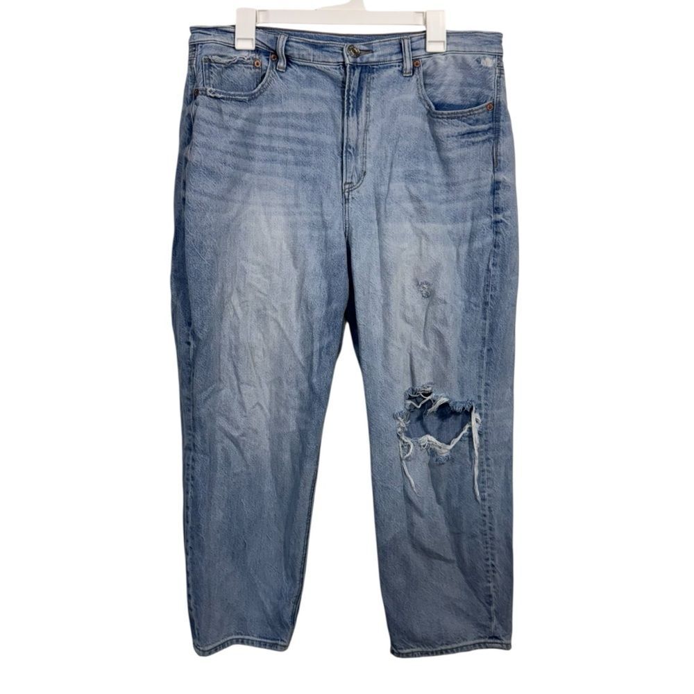American Eagle Light Wash 90's Boyfriend Relaxed Straight Leg Jeans